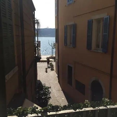 Appartamenti Al Golfo Salo Exterior photo